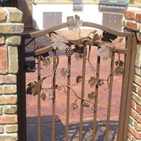 Courtyard Fencing Sacramento